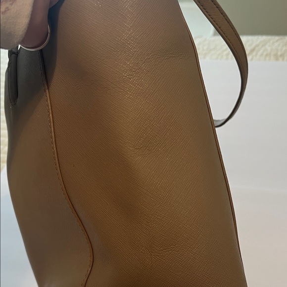 Tory Burch York Buckle Tote Bag in Saffiano Leather and a Grey/Taupe Color Purse - Picture 11 of 14